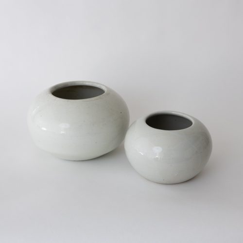 018 unknown japan porcelain objects set of 2 114019