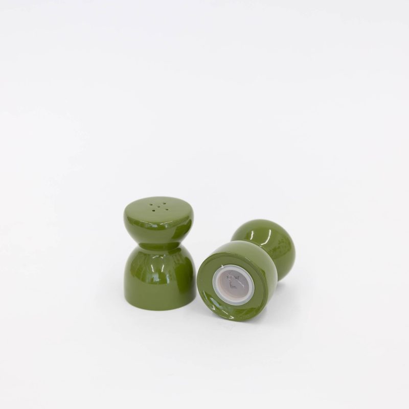 101 60s salt and pepper shaker olive green 567392