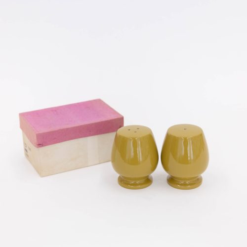 103 60s salt and pepper shaker mustard 651769