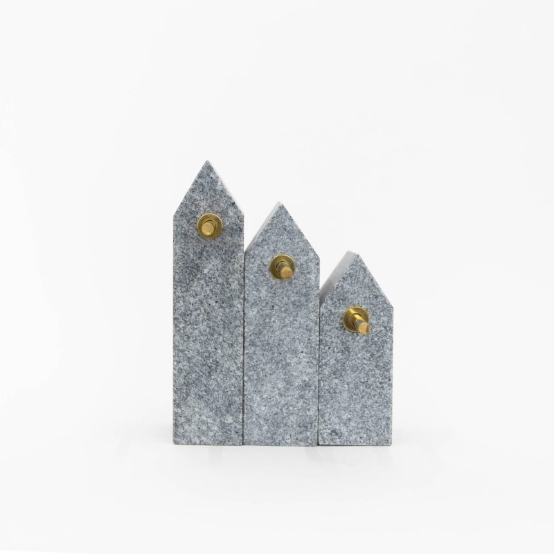 aji huis stone ornament 107842