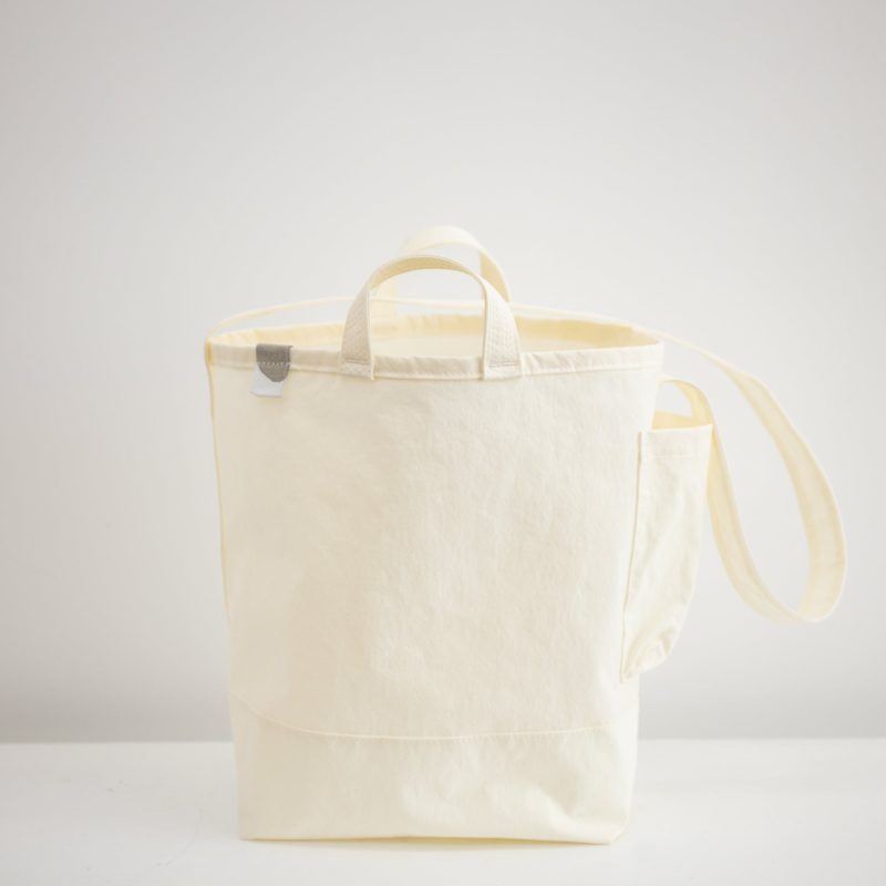 anunfold side pocket tote bag pt white 160895