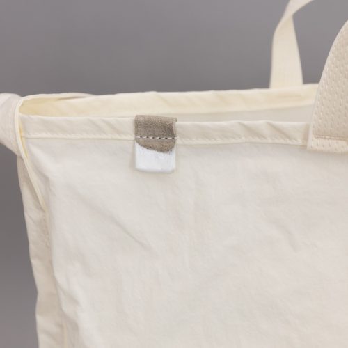 anunfold side pocket tote bag white 749147