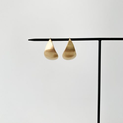 black barc noki earrings in 18k yellow gold 591301