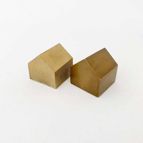 brass house paperweight 901613