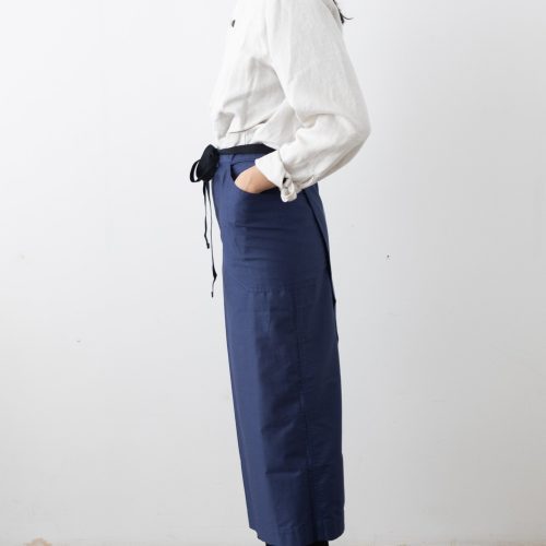 hakui long waist apron blue 493766