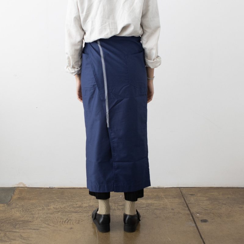 hakui long waist apron blue 726743