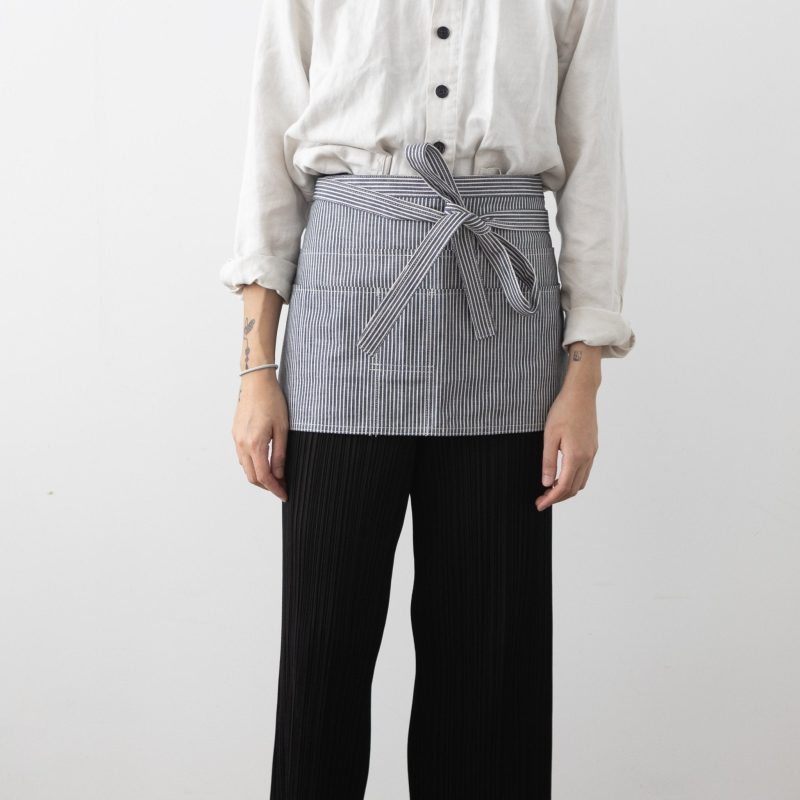 hakui short waist apron stripe 447641