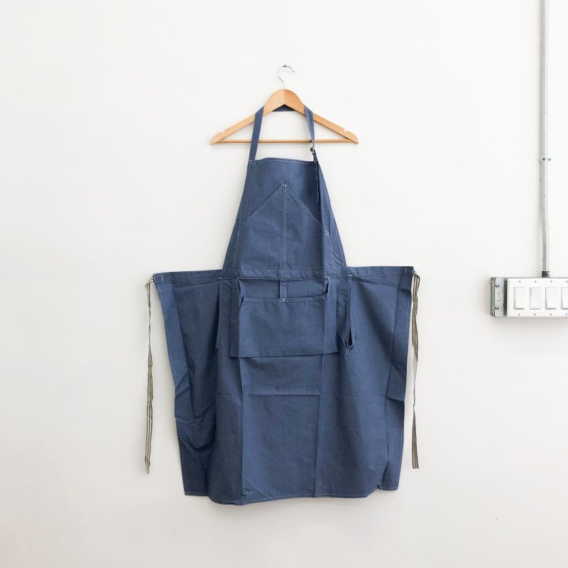 light blue bibbed apron hakui 6909 1 980045