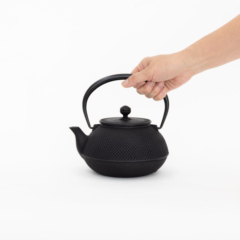 miya cast iron teapot with strainer arare 147230