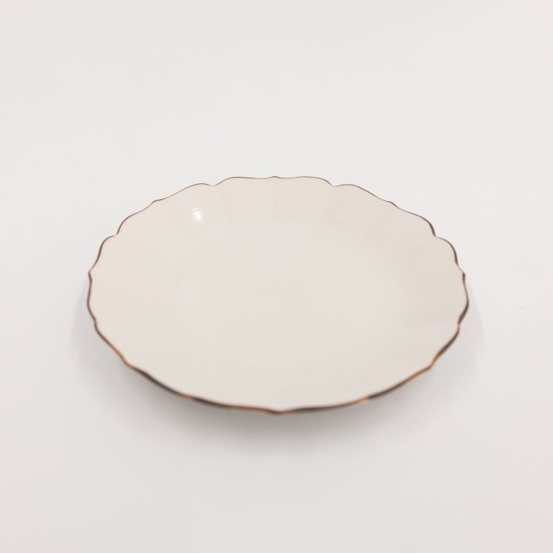 novem kiku plates 366131