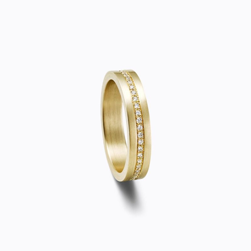 shihara trine ring 02 546381