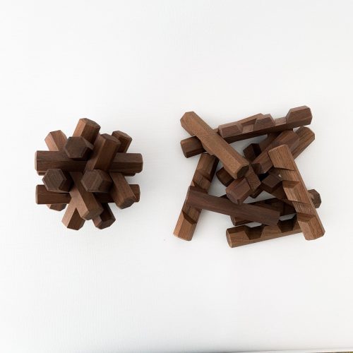 walnut puzzle 12 pieces 913307